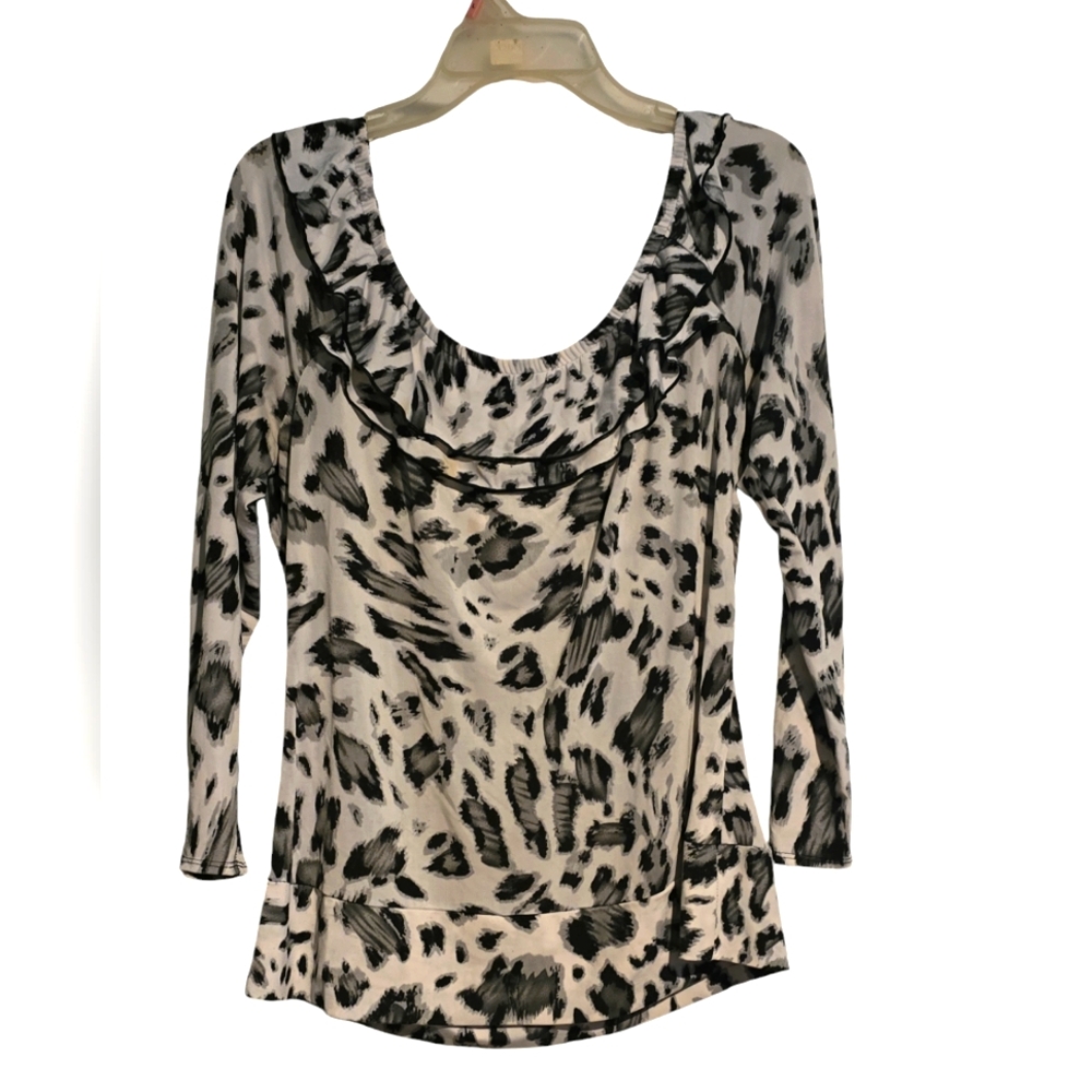 Essentials Women's Large Long Sleeves Blouse